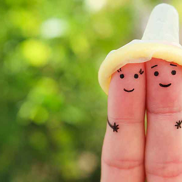 Finger Puppet Couple, Condom Came Off During Sex