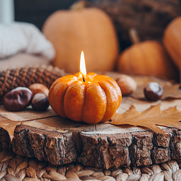 pumpkin candle romantic