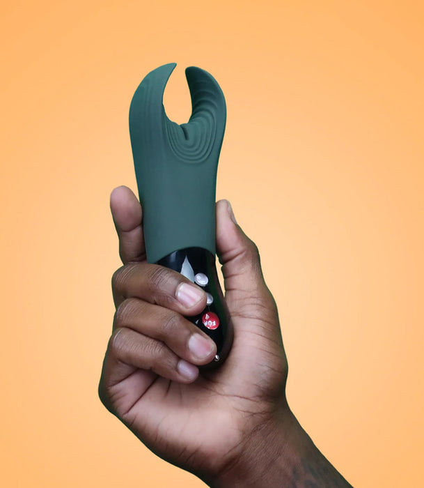 Manta Vibrating Penis Stroker | Fun Factory | Body Safe Sex Toys Manta Vibrating Penis Stroker | Fun Factory | Body Safe Sex Toys